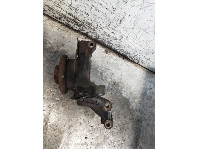 Recambio de mangueta delantera derecha para renault captur helly hansen referencia OEM IAM   