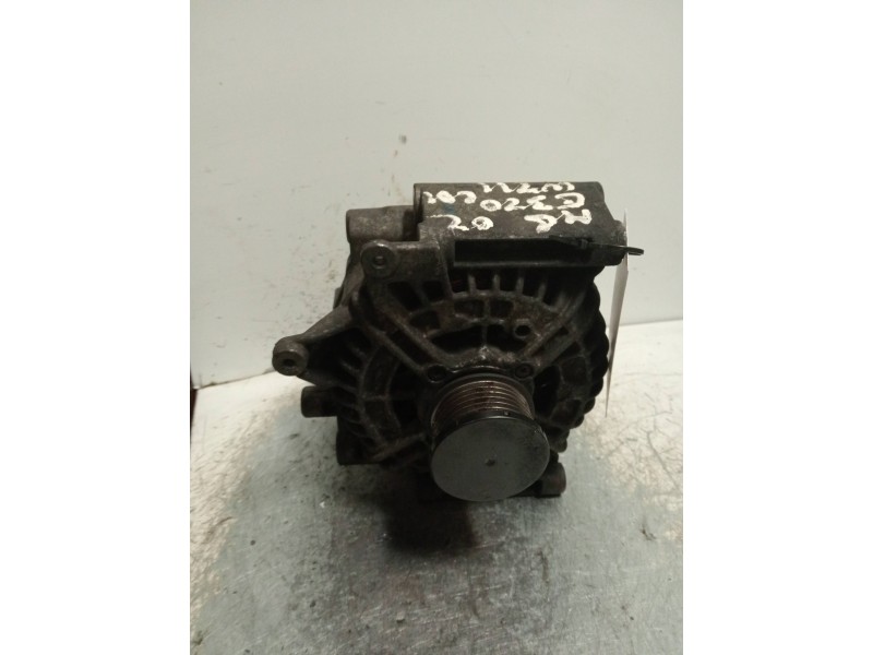 Recambio de alternador para mercedes clase e (w211) familiar 320 t cdi (211.226) referencia OEM IAM 0124625019  