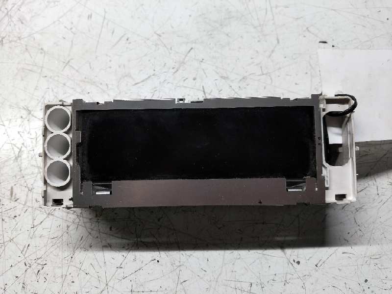 Recambio de pantalla multifuncion para renault megane iii berlina 5 p authentique referencia OEM IAM 280340008R  