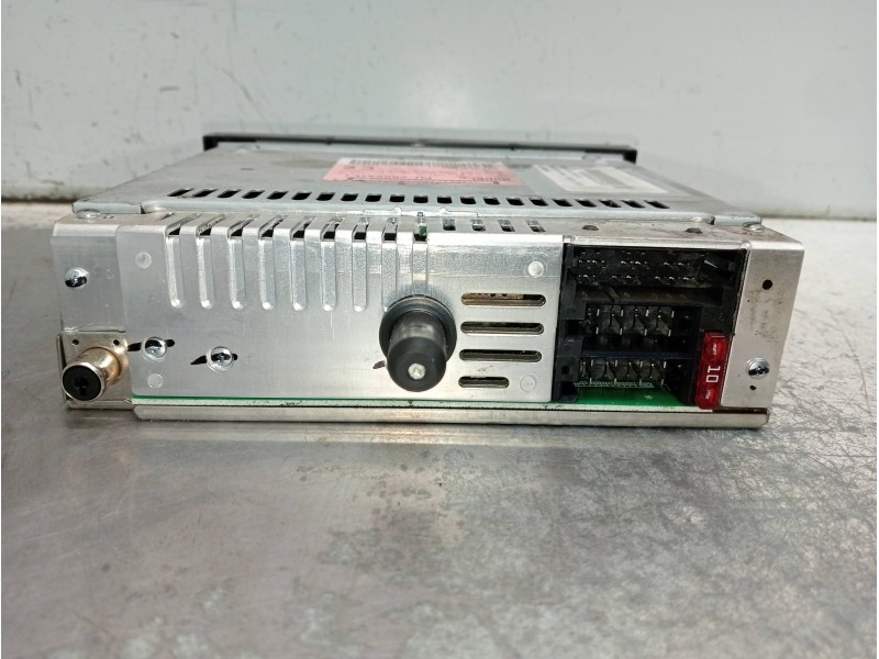 Recambio de sistema audio / radio cd para peugeot 206+ básico referencia OEM IAM PU2859AL 96635823XT 