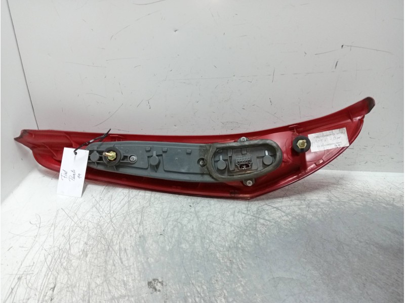 Recambio de piloto trasero derecho para fiat punto berlina (188) 1.2 16v cat referencia OEM IAM   