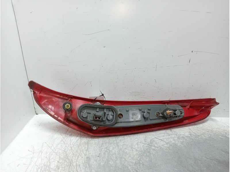Recambio de piloto trasero izquierdo para fiat punto berlina (188) 1.2 8v referencia OEM IAM   