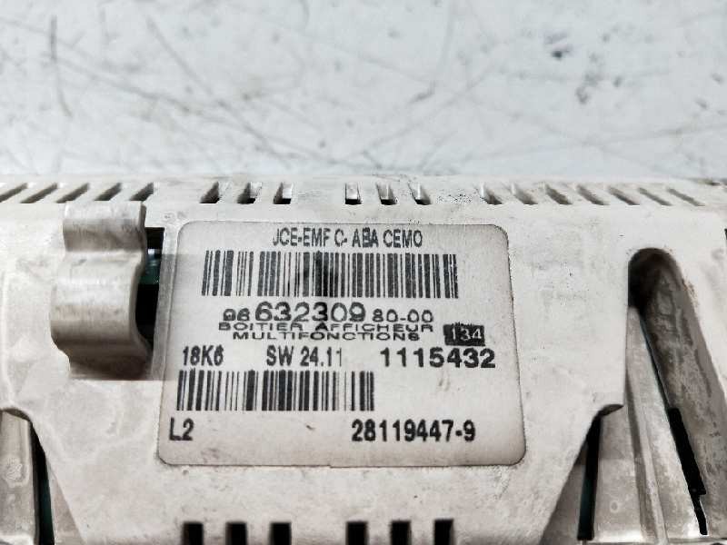 Recambio de pantalla multifuncion para citroen c4 berlina vtr plus referencia OEM IAM 966323098000  