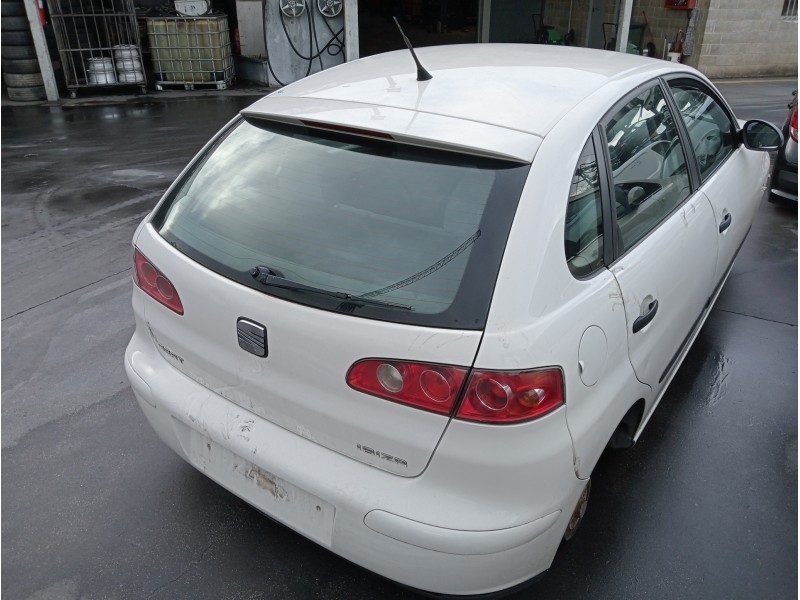 seat ibiza (6l1) del año 2004