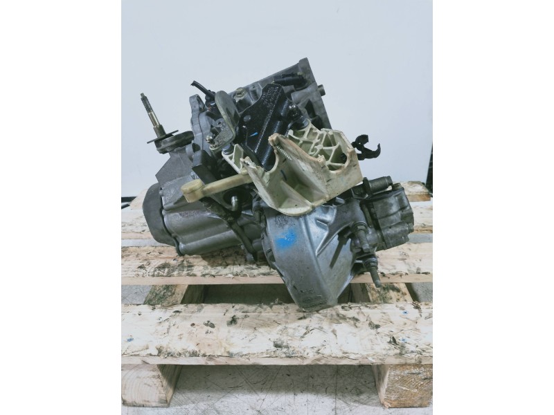 Recambio de caja cambios para citroen c4 berlina exclusive referencia OEM IAM 20DP16 0312011A 5V