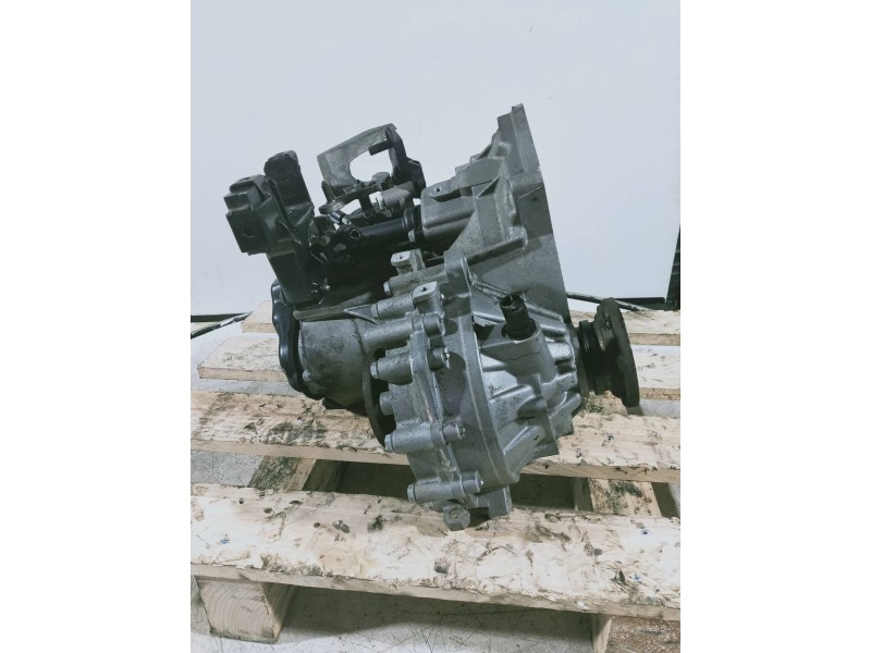 Recambio de caja cambios para volkswagen polo (6r1) advance referencia OEM IAM KFK 03089 1412 763 5V