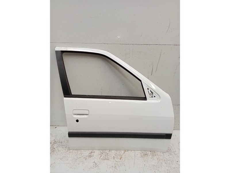 Recambio de puerta delantera derecha para peugeot 306 berlina 3/5 puertas (s1) style dt referencia OEM IAM   5P