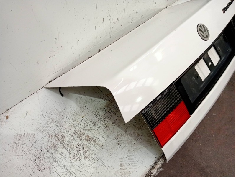 Recambio de tapa maletero para volkswagen vento (1h2) gl referencia OEM IAM   