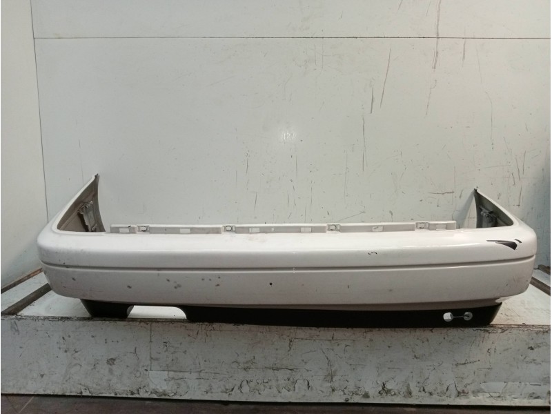 Recambio de paragolpes trasero para volkswagen vento (1h2) gl referencia OEM IAM   