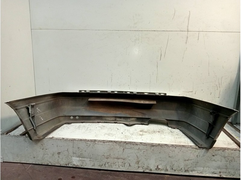 Recambio de paragolpes trasero para volkswagen vento (1h2) gl referencia OEM IAM   