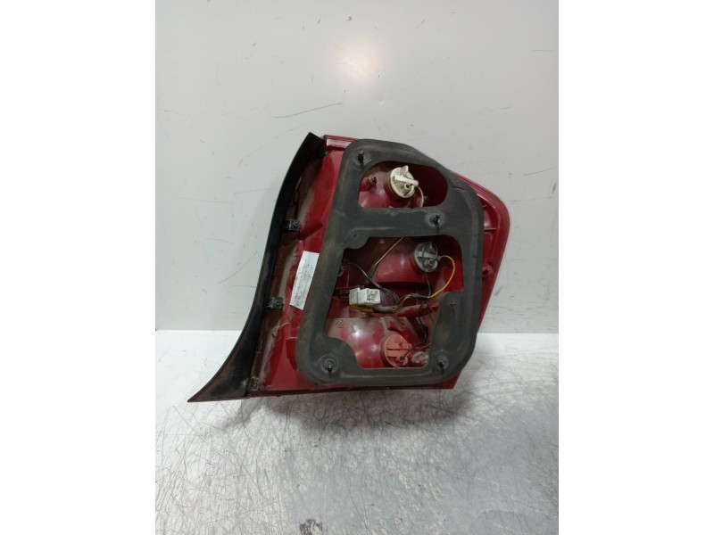 Recambio de piloto trasero izquierdo para kia cerato 2.0 turbodiesel cat referencia OEM IAM   