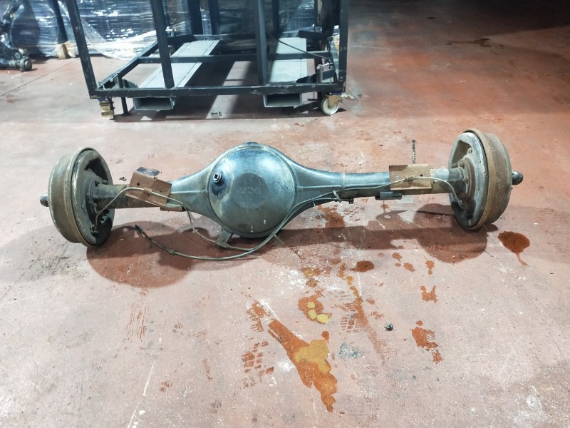 Recambio de puente trasero para land rover 109 2.5 d referencia OEM IAM    Recambio de puente trasero para land rover 109 2.5 d referencia OEM IAM