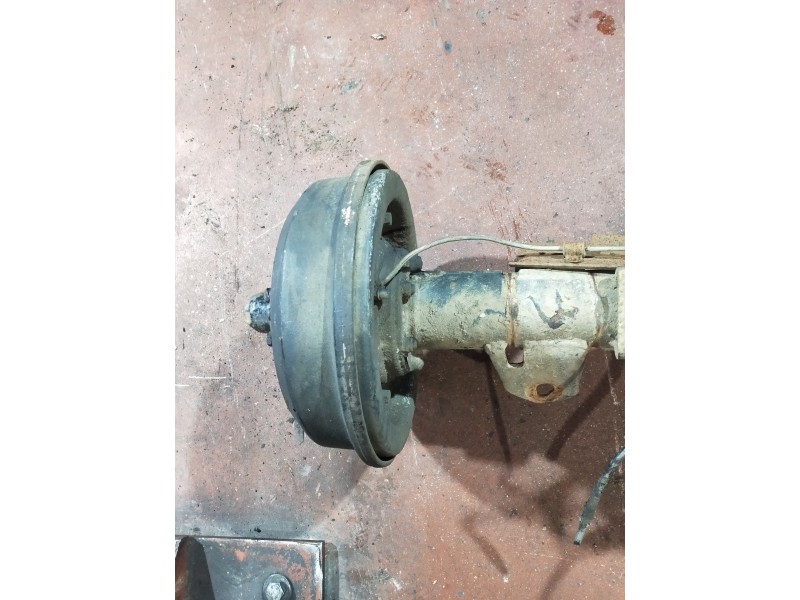 Recambio de puente trasero para land rover 109 2.5 d referencia OEM IAM    Recambio de puente trasero para land rover 109 2.5 d referencia OEM IAM