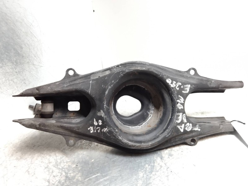 Recambio de brazo suspension inferior delantero derecho para mercedes clase e (w212) familiar 3.0 cdi cat referencia OEM IAM   