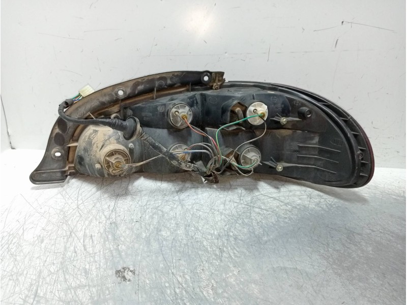 Recambio de piloto trasero izquierdo para kia clarus 1.8 slx berlina referencia OEM IAM   