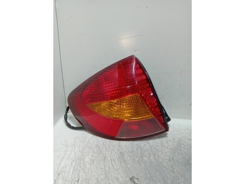 Recambio de piloto trasero izquierdo para kia rio ls berlina (5-ptas.) referencia OEM IAM   