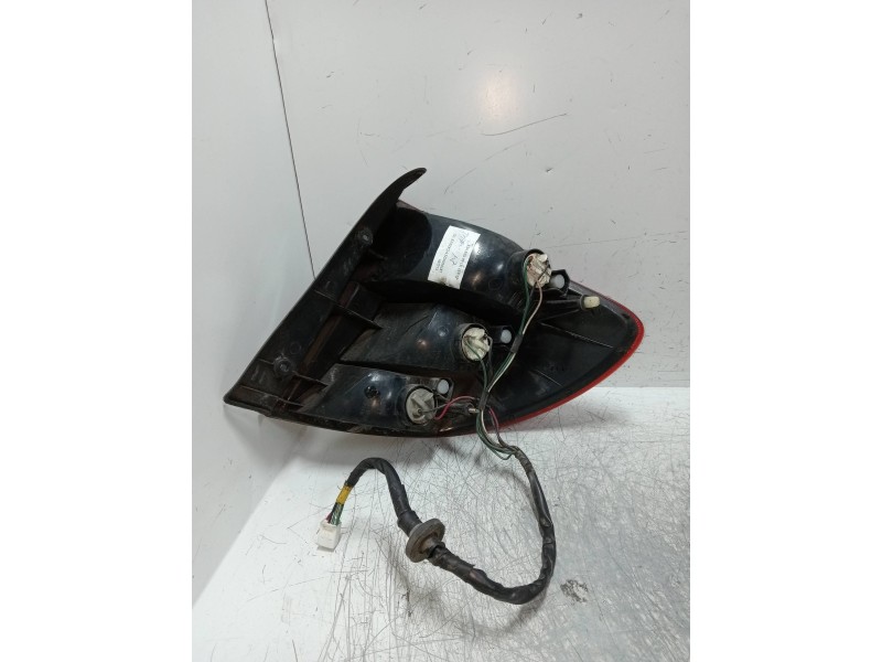 Recambio de piloto trasero izquierdo para kia rio ls berlina (5-ptas.) referencia OEM IAM   