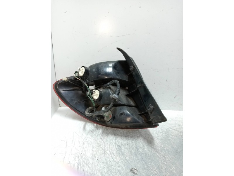 Recambio de piloto trasero derecho para kia rio ls berlina (5-ptas.) referencia OEM IAM   