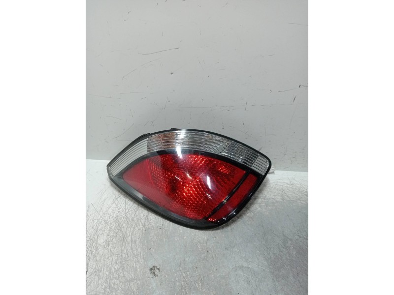 Recambio de piloto trasero izquierdo para kia rio referencia OEM IAM    Recambio de piloto trasero izquierdo para kia rio referencia OEM IAM