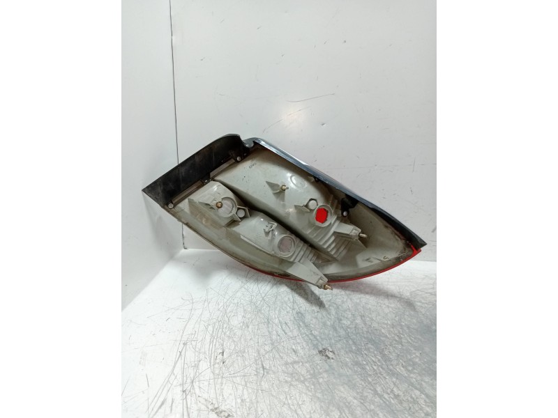 Recambio de piloto trasero izquierdo para kia rio 1.3 cat referencia OEM IAM   