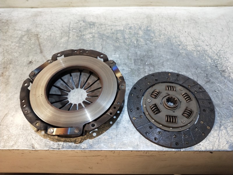 Recambio de kit embrague para land rover 109 2.5 d referencia OEM IAM   