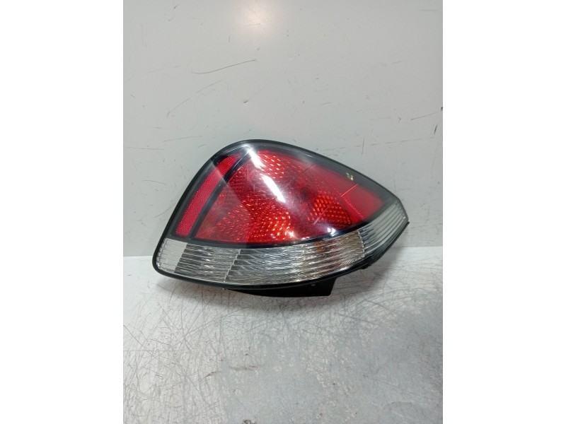 Recambio de piloto trasero izquierdo para kia rio 1.5 crdi ex1 referencia OEM IAM   