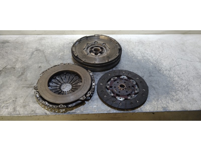 Recambio de kit embrague para jeep compass sport referencia OEM IAM   