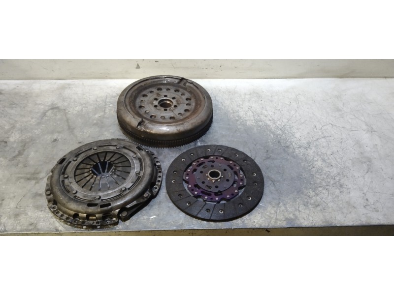 Recambio de kit embrague para jeep compass sport referencia OEM IAM   