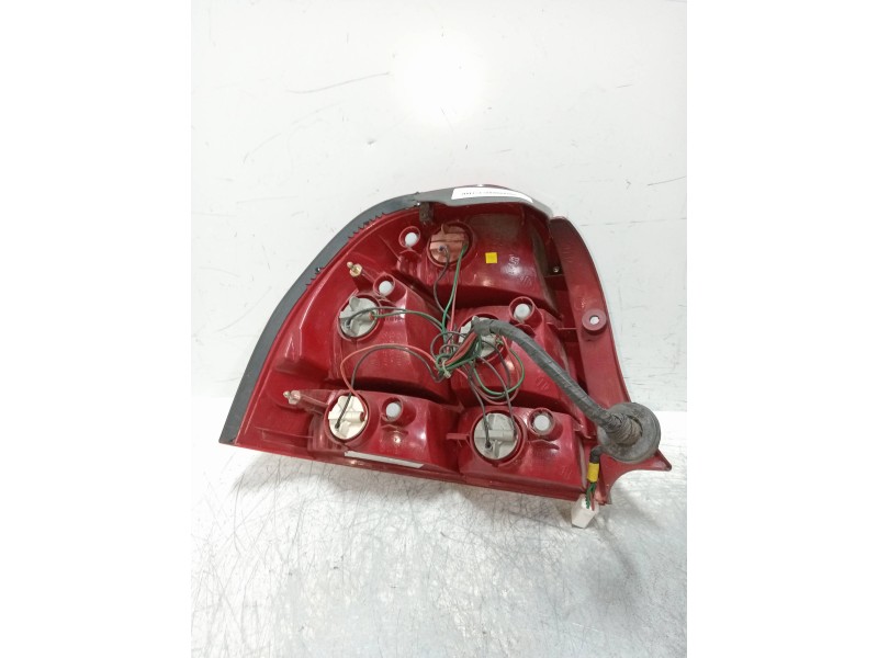 Recambio de piloto trasero derecho para kia shuma ii 1.6 cat referencia OEM IAM   