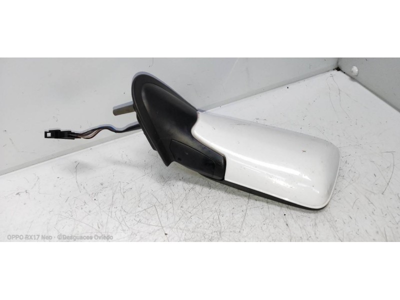 Recambio de retrovisor izquierdo para volkswagen vento (1h2) gl referencia OEM IAM  ELECTRICO 