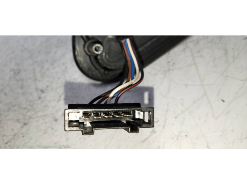 Recambio de retrovisor izquierdo para volkswagen vento (1h2) gl referencia OEM IAM  ELECTRICO 