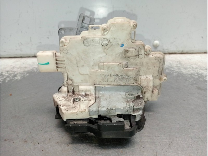 Recambio de motor cierre centralizado delantero izquierdo para audi a6 avant (4f5) 3.0 tdi quattro (171kw) referencia OEM IAM 4F