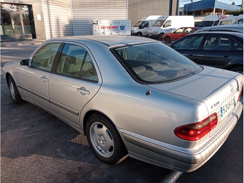 mercedes clase e (w210) berlina diesel del año 2003