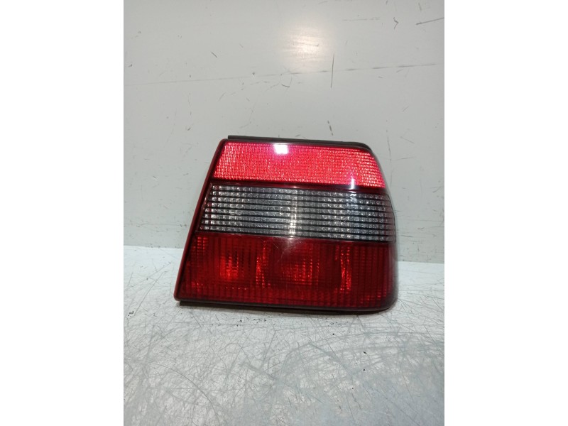 Recambio de piloto trasero derecho para lancia dedra berl. 1.6 cat referencia OEM IAM   