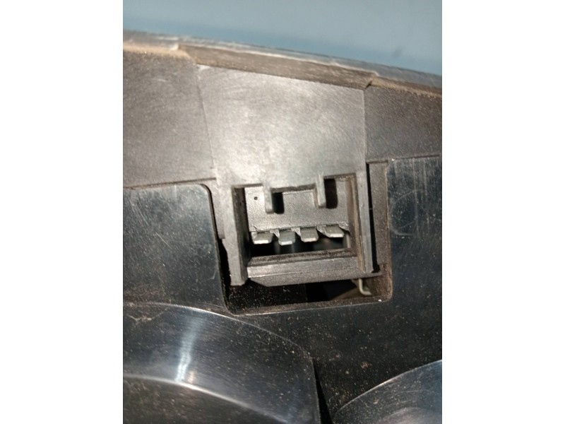 Recambio de piloto trasero derecho para lancia dedra berl. 1.9 turbodiesel cat referencia OEM IAM   