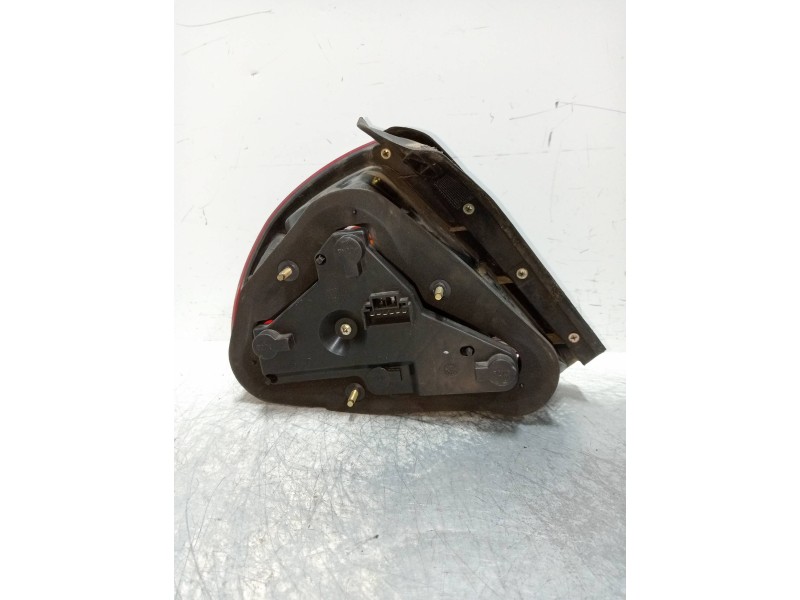 Recambio de piloto trasero derecho para lancia lybra berlina 2.4 jtd cat referencia OEM IAM   