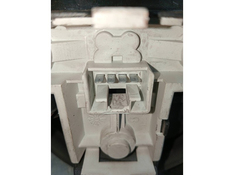 Recambio de piloto trasero izquierdo interior para lancia delta 1.9 turbodiesel cat referencia OEM IAM   