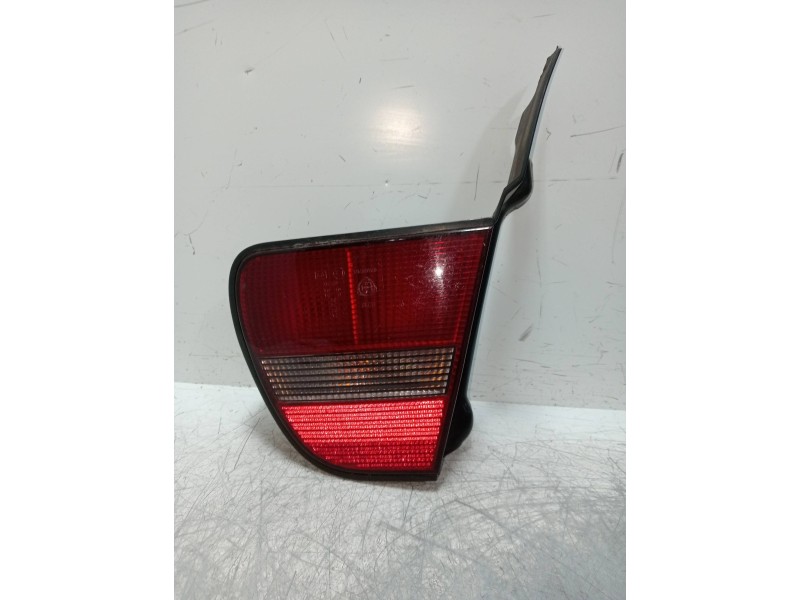 Recambio de piloto trasero derecho interior para lancia delta 1.9 turbodiesel cat referencia OEM IAM   