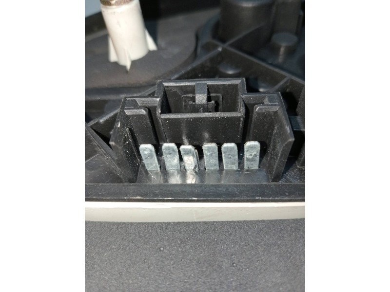 Recambio de piloto trasero izquierdo para lancia lancia y 1.4 ls referencia OEM IAM   