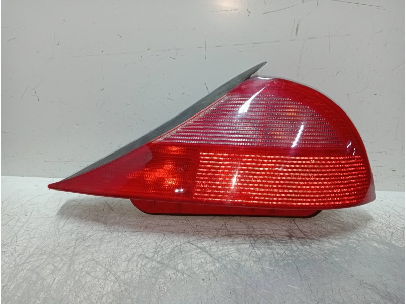 Recambio de piloto trasero derecho para lancia lancia y 1.2 cat referencia OEM IAM   