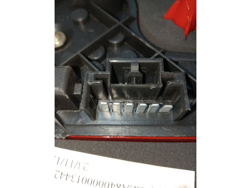 Recambio de piloto trasero derecho para lancia lancia y 1.2 cat referencia OEM IAM   