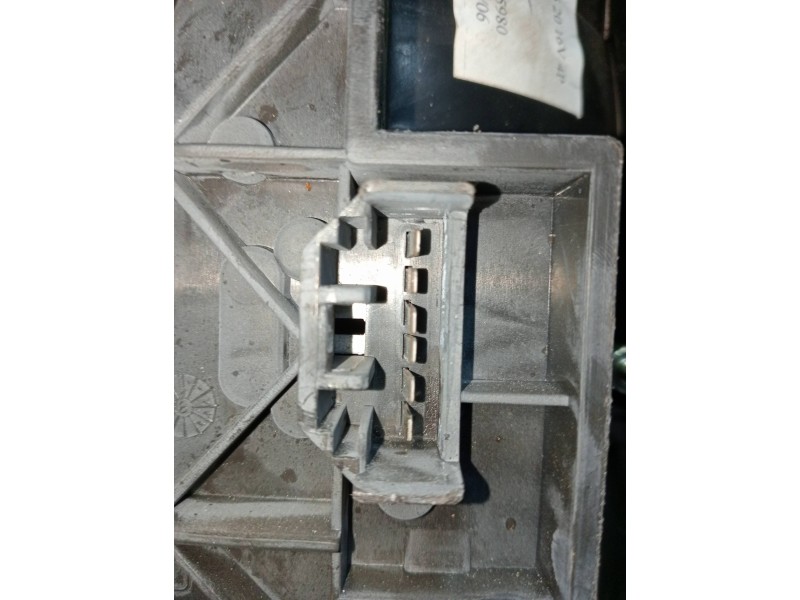 Recambio de piloto trasero derecho para lancia thema 2.0 16v turbo referencia OEM IAM   