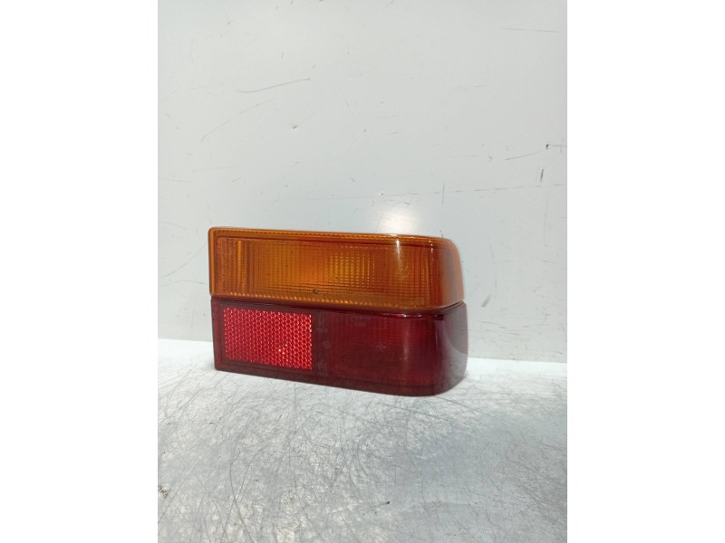 Recambio de piloto trasero derecho para lancia prisma turbo diesel referencia OEM IAM   