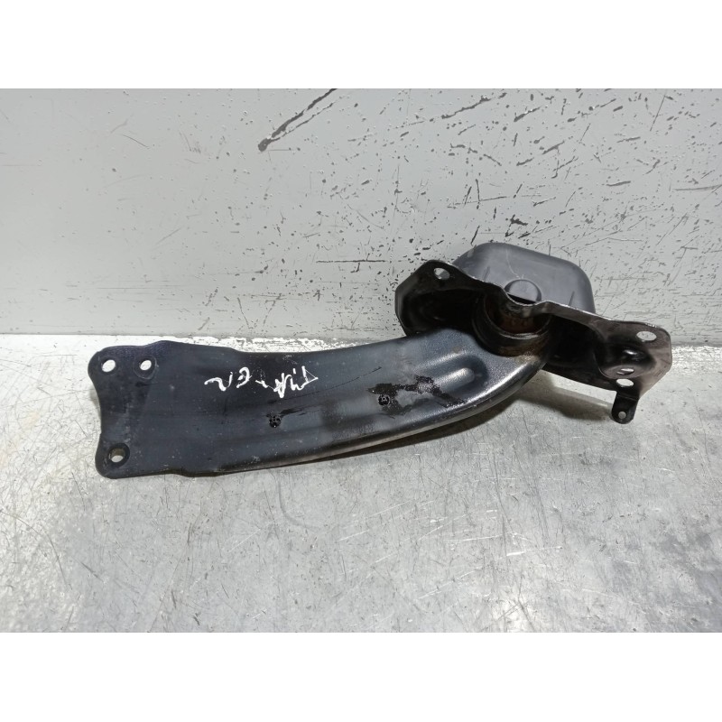 Recambio de brazo suspension inferior trasero derecho para volkswagen passat variant (365) advance bluemotion referencia OEM IAM