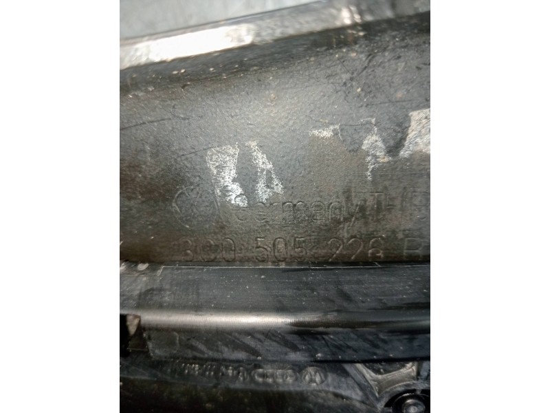 Recambio de brazo suspension inferior trasero derecho para volkswagen passat variant (365) advance bluemotion referencia OEM IAM