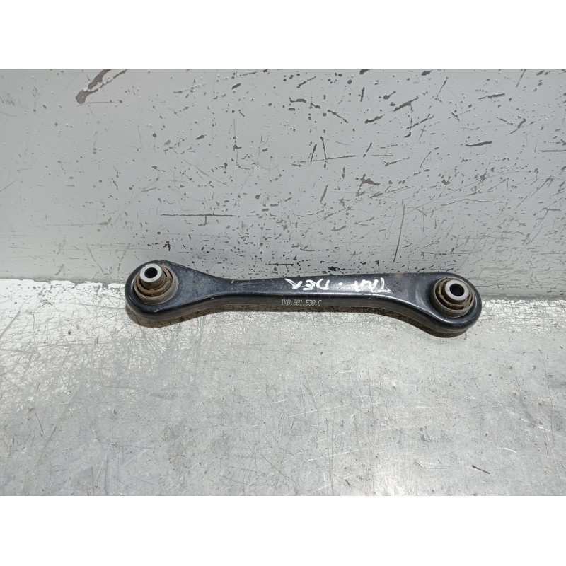 Recambio de brazo suspension superior trasero derecho para volkswagen passat variant (365) advance bluemotion referencia OEM IAM