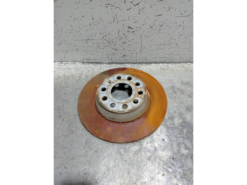 Recambio de disco freno trasero para volkswagen passat variant (365) advance bluemotion referencia OEM IAM   