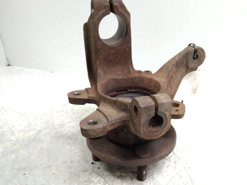 Recambio de mangueta delantera derecha para ford fiesta courier furg. referencia OEM IAM   