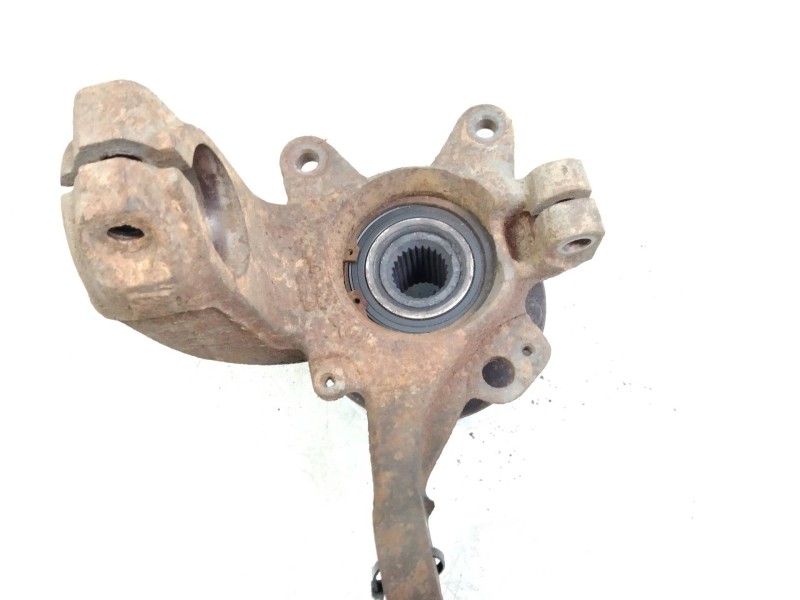 Recambio de mangueta delantera izquierda para ford fiesta courier furg. referencia OEM IAM   