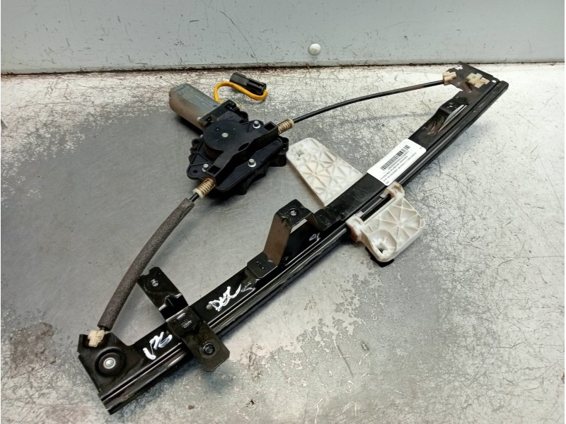 Recambio de elevalunas delantero izquierdo para jeep gr.cherokee (wj/wg) 2.7 crd limited referencia OEM IAM   5P